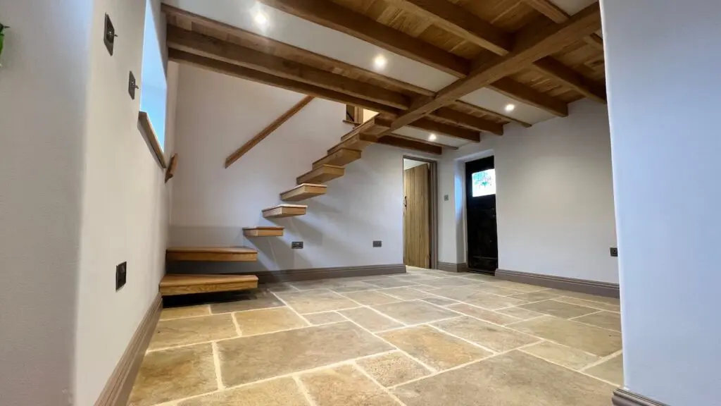 Thatch Cottage, Structural Air Dried Oak Beams, Solid European Oak Flooring