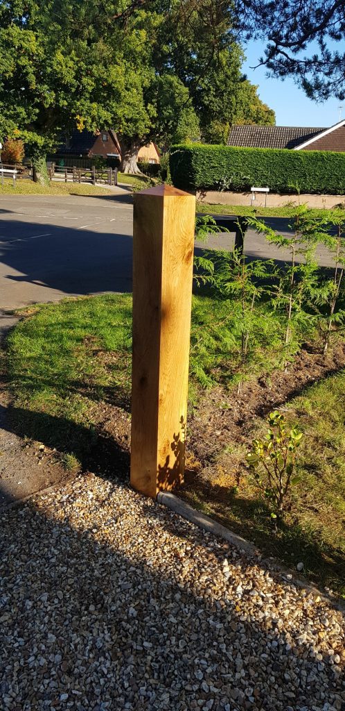 European Oak Gate post, Planed All Round, Pyramid Top, weathering, boundary