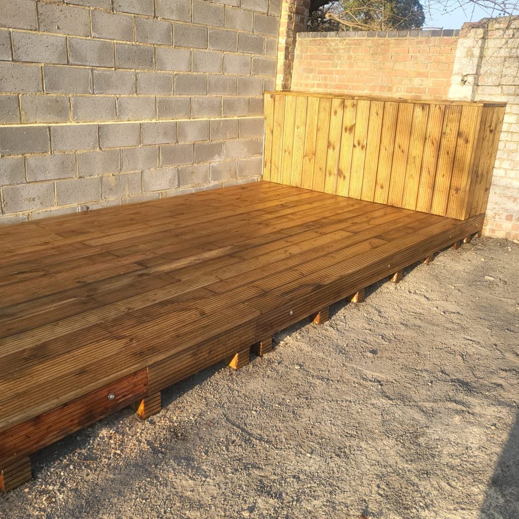 Green treated Softwood Decking, c16 joists, c16, joists, uk timber, timber, decking,