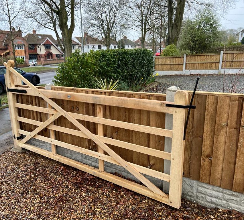 European Oak Curved Heel Gate, new gate, old gate, traditional joints